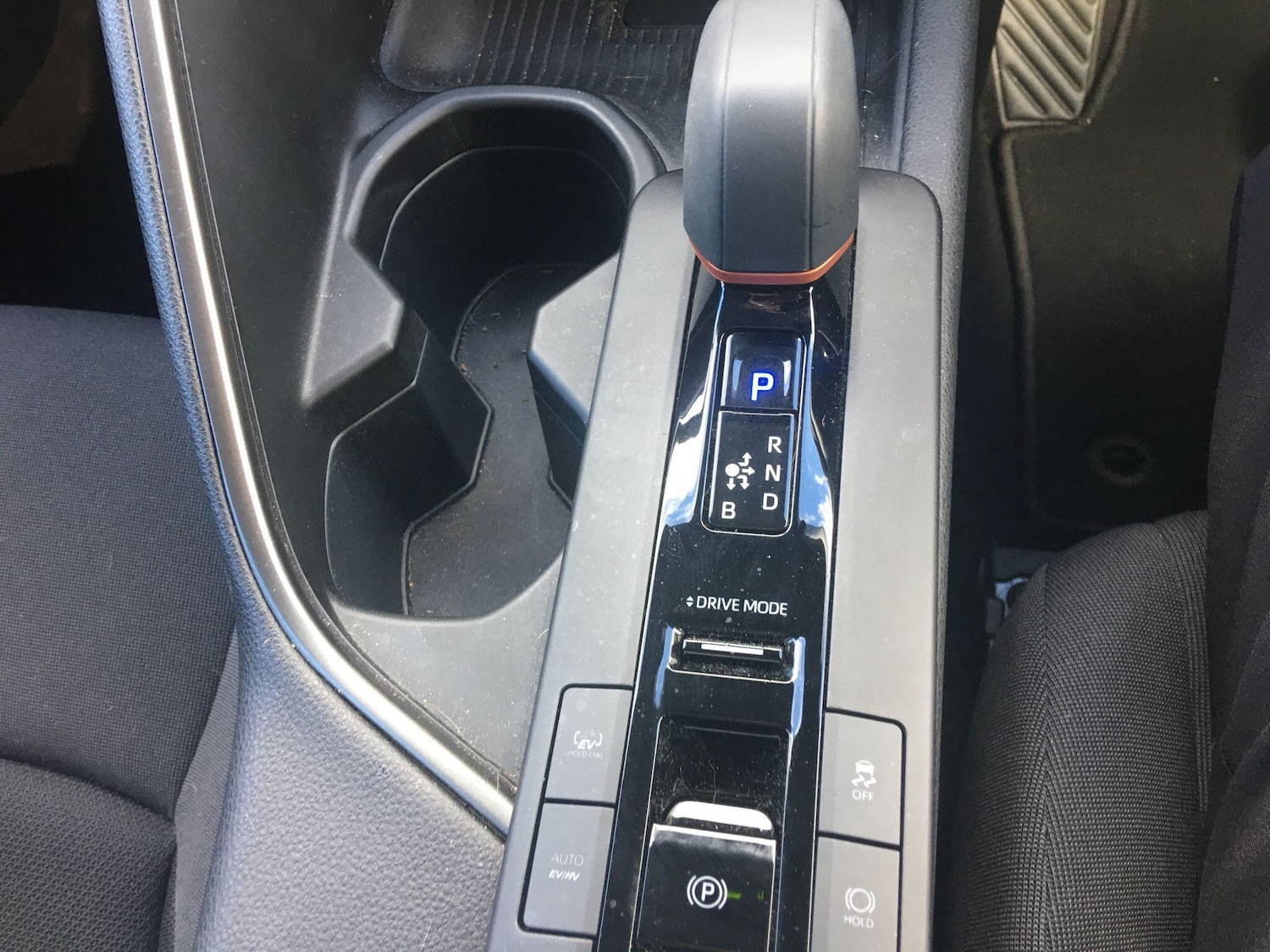 Used Toyota C-HR 2024 for sale - 76976193: Photo 44