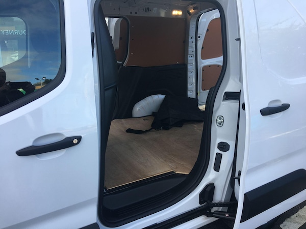 Used Toyota ProAce 2022 for sale - 76260502: Photo 32