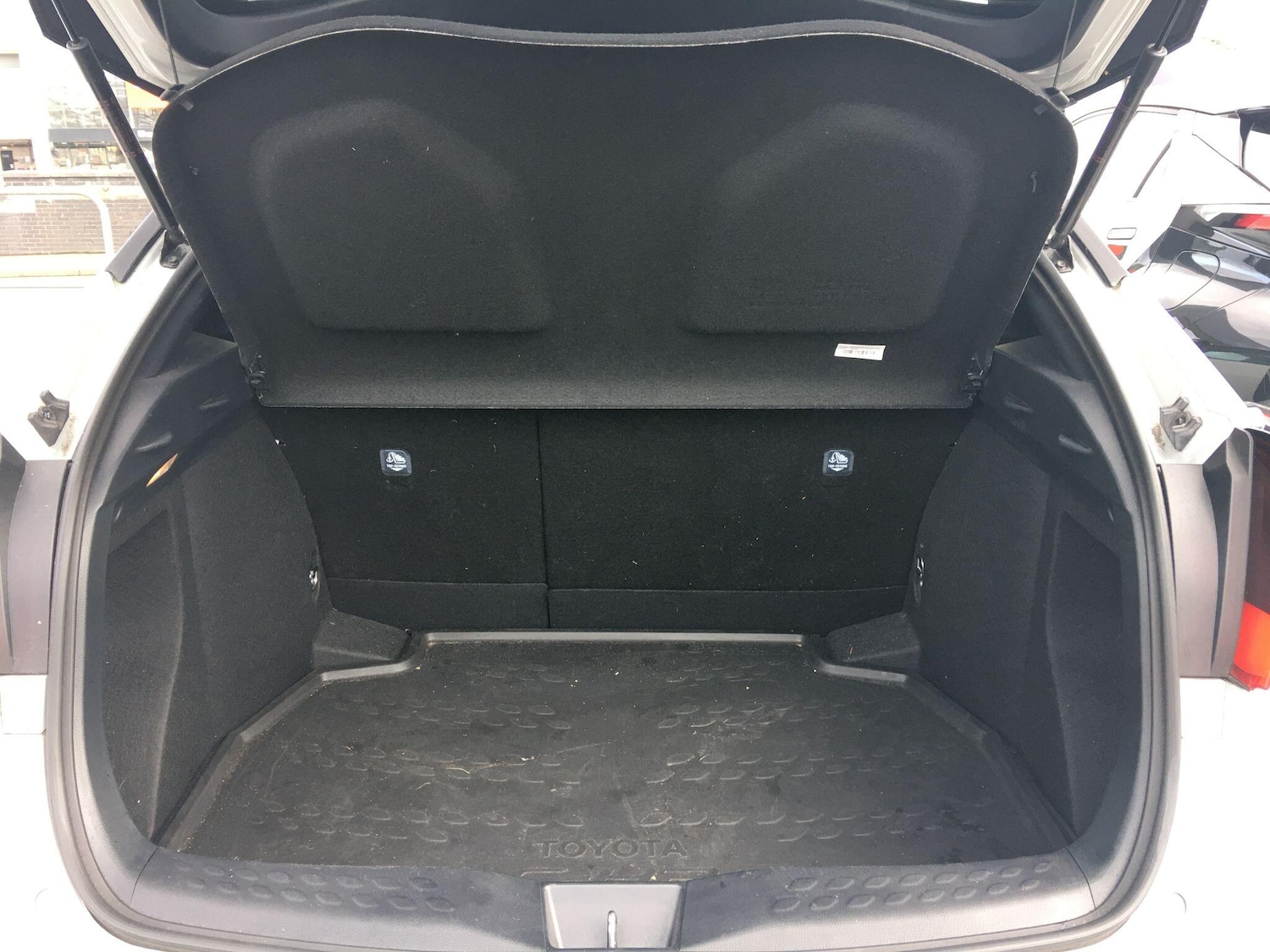 Used Toyota C-HR for sale - 78072638: Photo 12