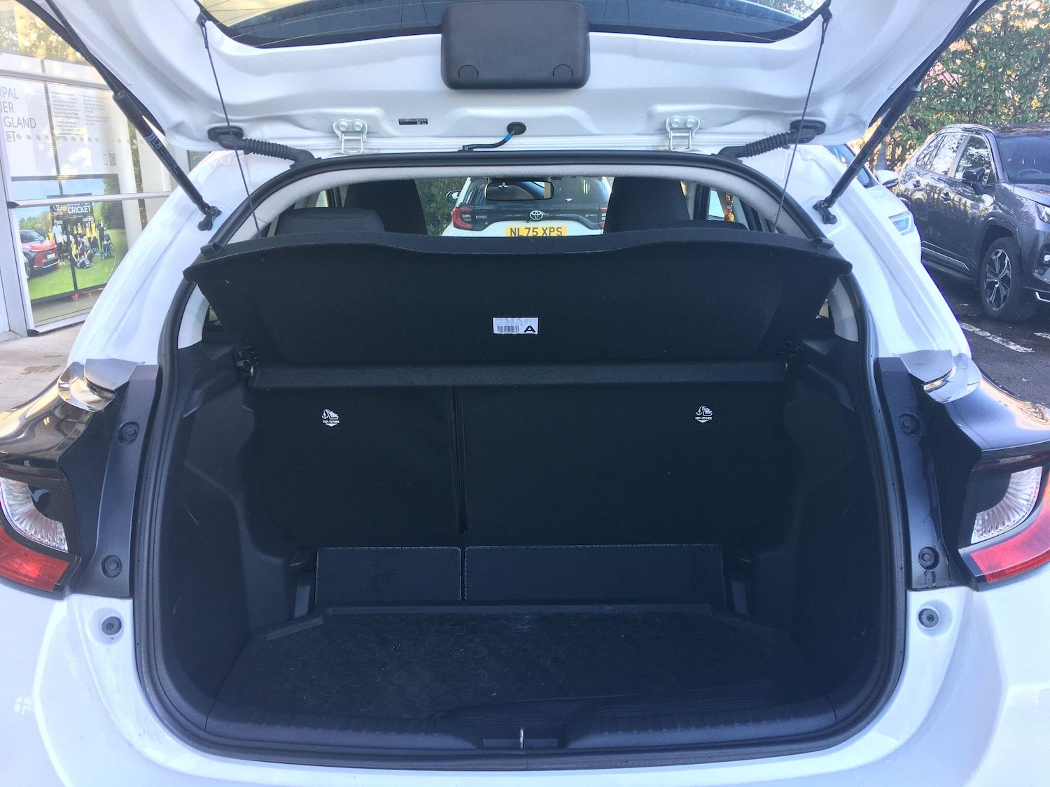 Used Toyota Yaris for sale - 77175039: Photo 13