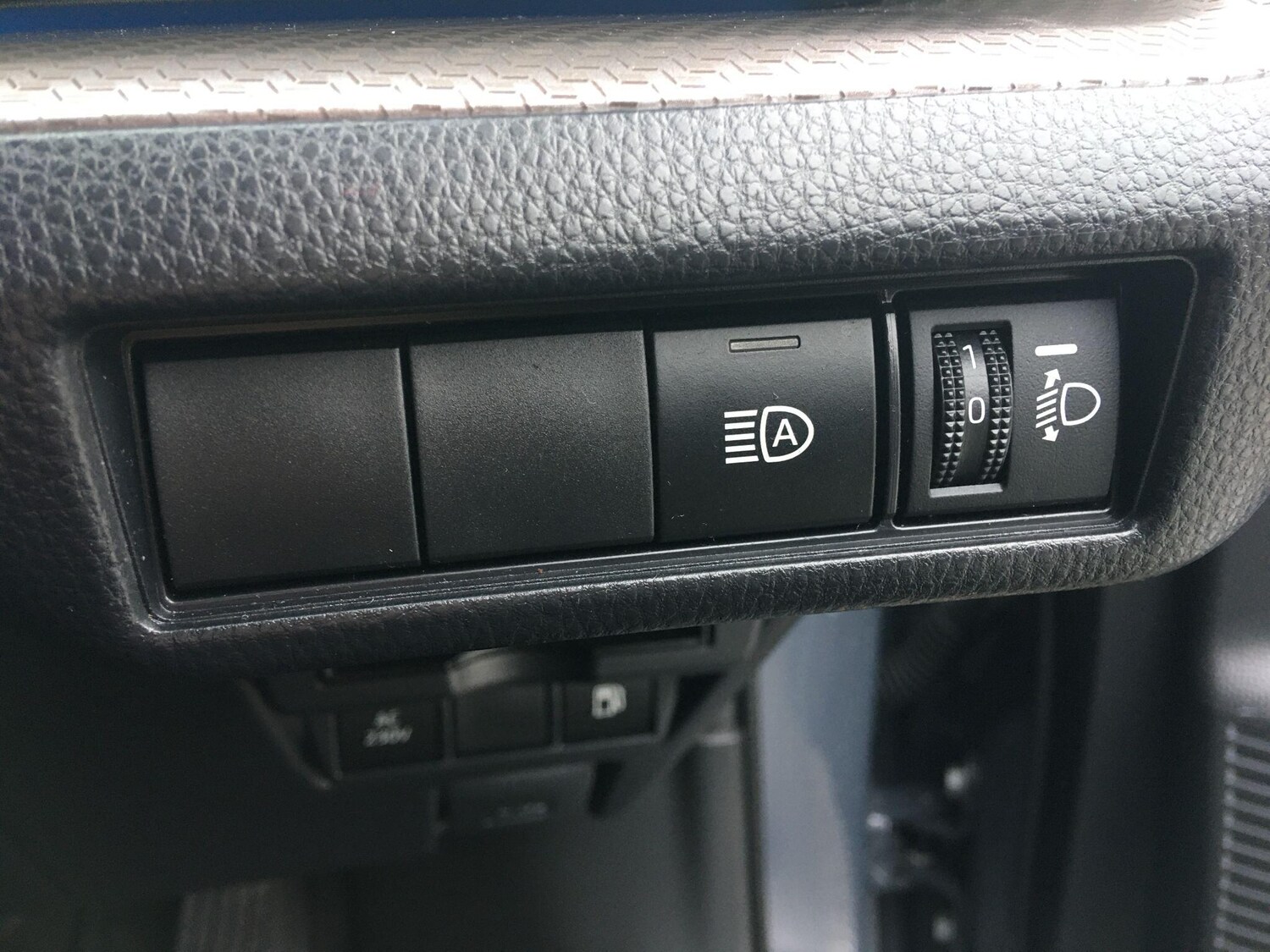 Used Toyota Prius for sale - 77709711: Photo 42