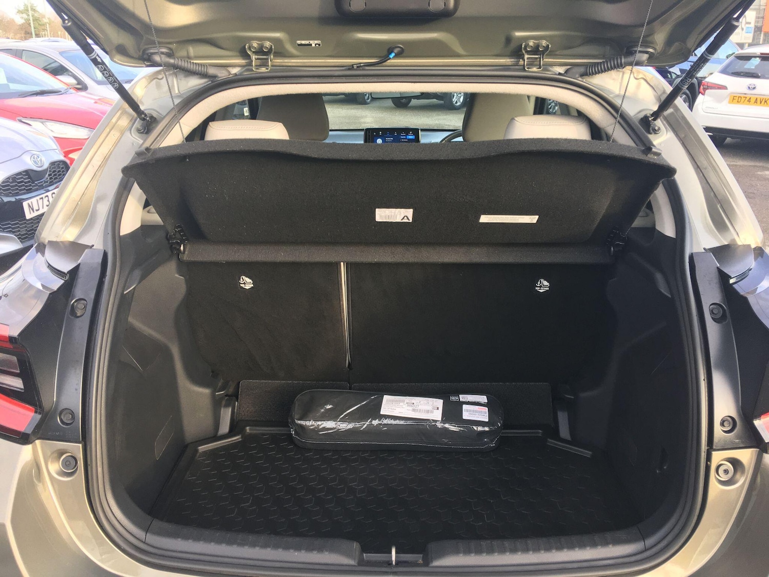 Used Toyota Yaris for sale - 77658045: Photo 28