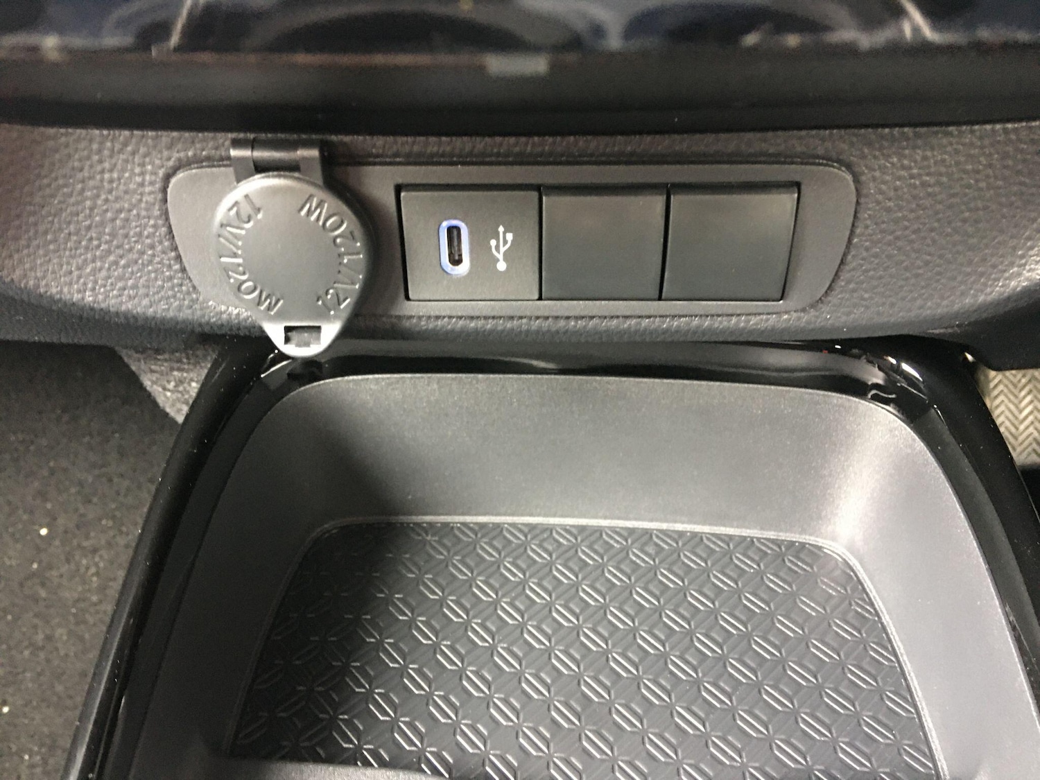 Used Toyota Aygo X for sale - 77696304: Photo 24