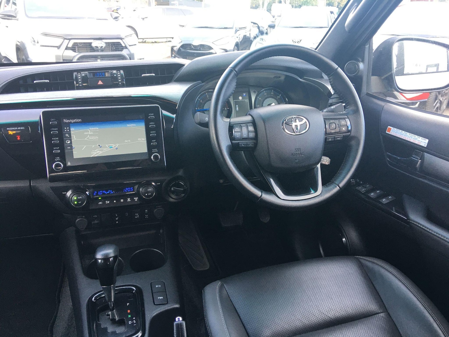 Used Toyota Hilux 2023 for sale - 76431813: Photo 14