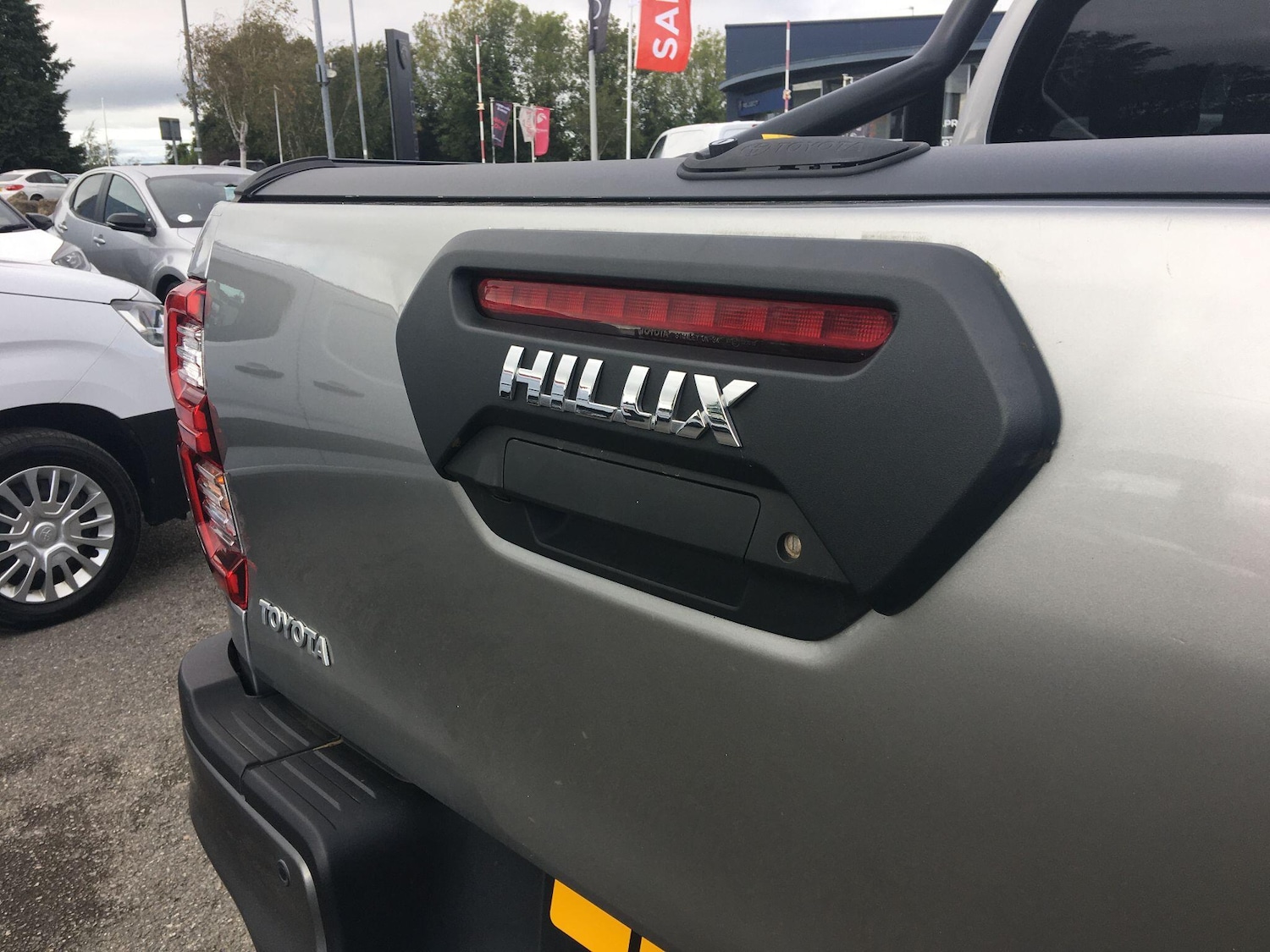 Used Toyota Hilux 2023 for sale - 76431813: Photo 41