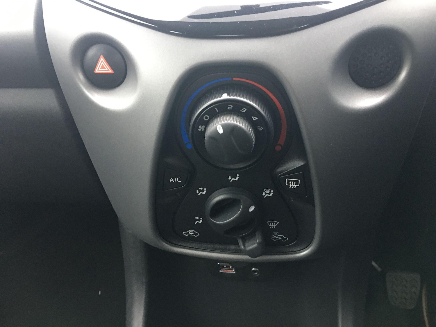 Used Toyota AYGO 2019 for sale - 78072291: Photo 31