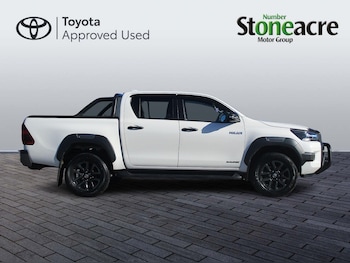 Used Toyota Hilux 2023 for sale - 76031398: Photo
