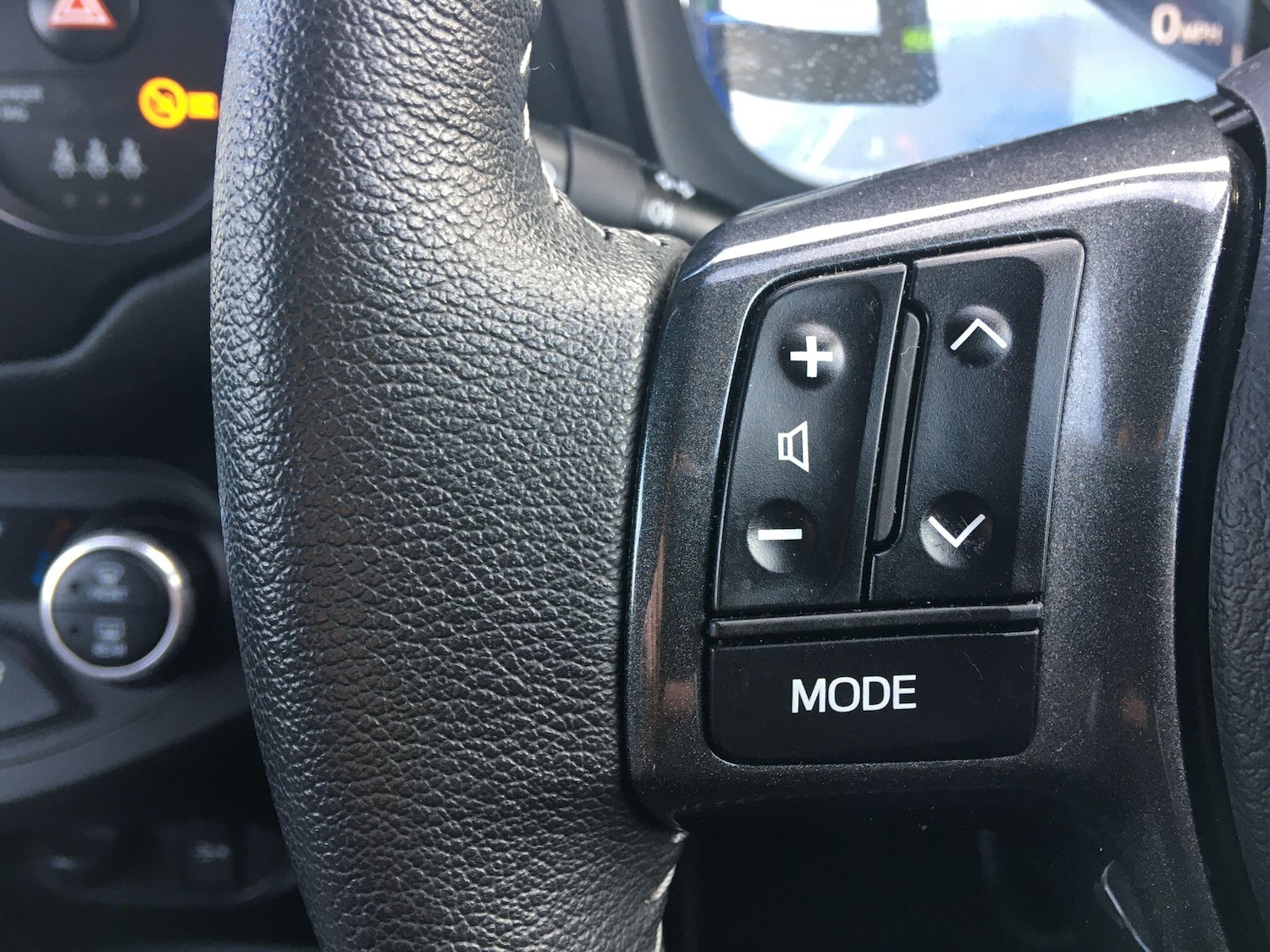 Used Toyota Yaris 2020 for sale - 77191146: Photo 39