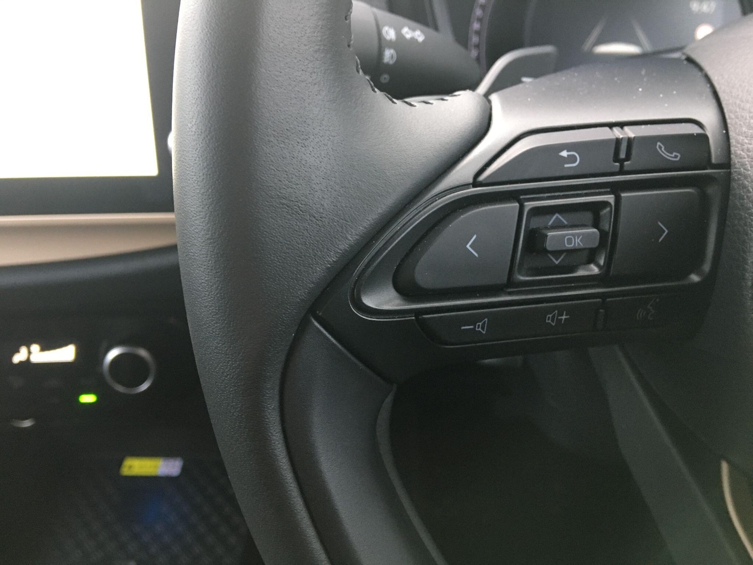 Used Toyota Aygo X 2024 for sale - 77119837: Photo 40