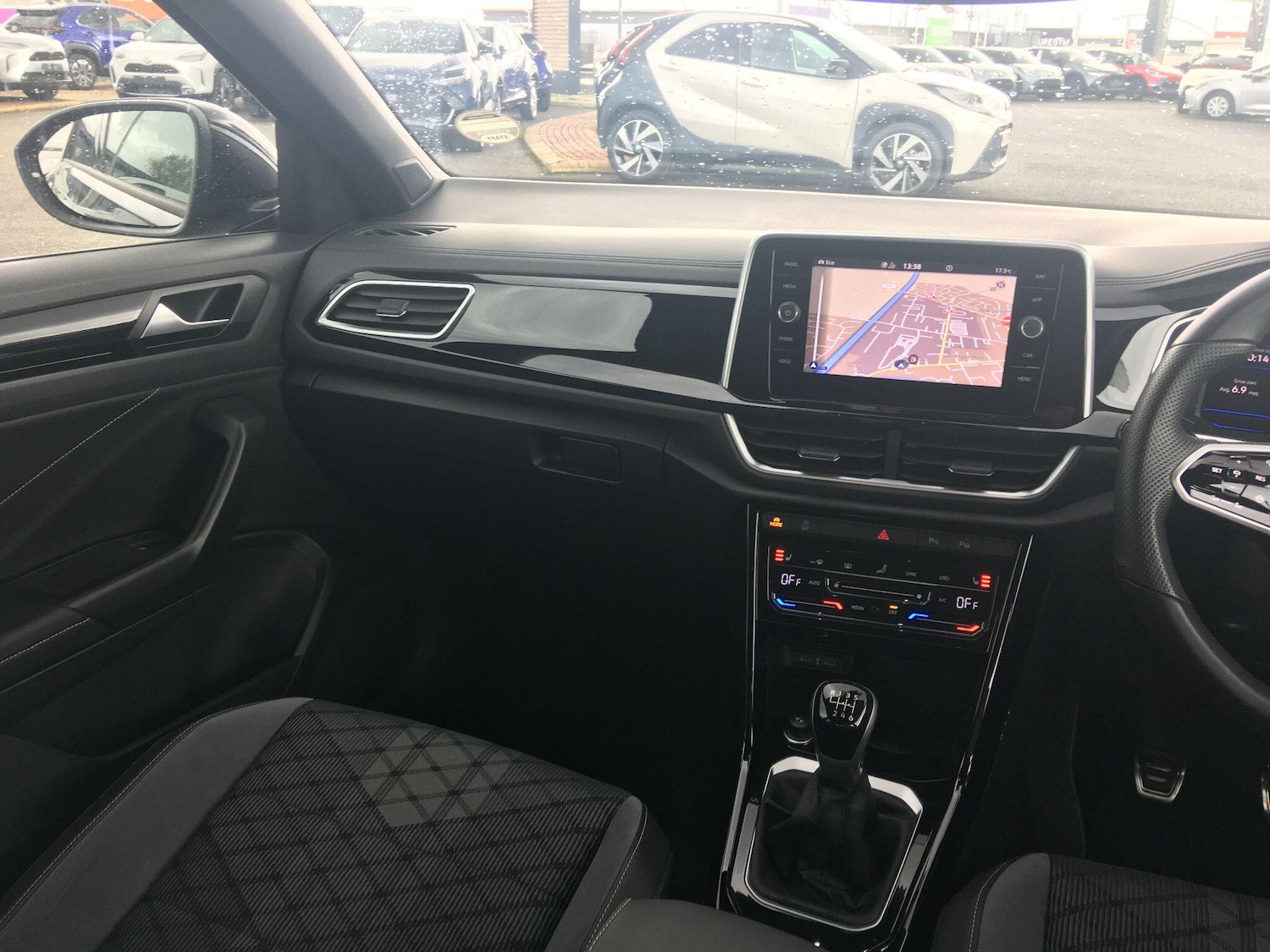 Used Volkswagen T-Roc 2023 for sale - 76573096: Photo 14