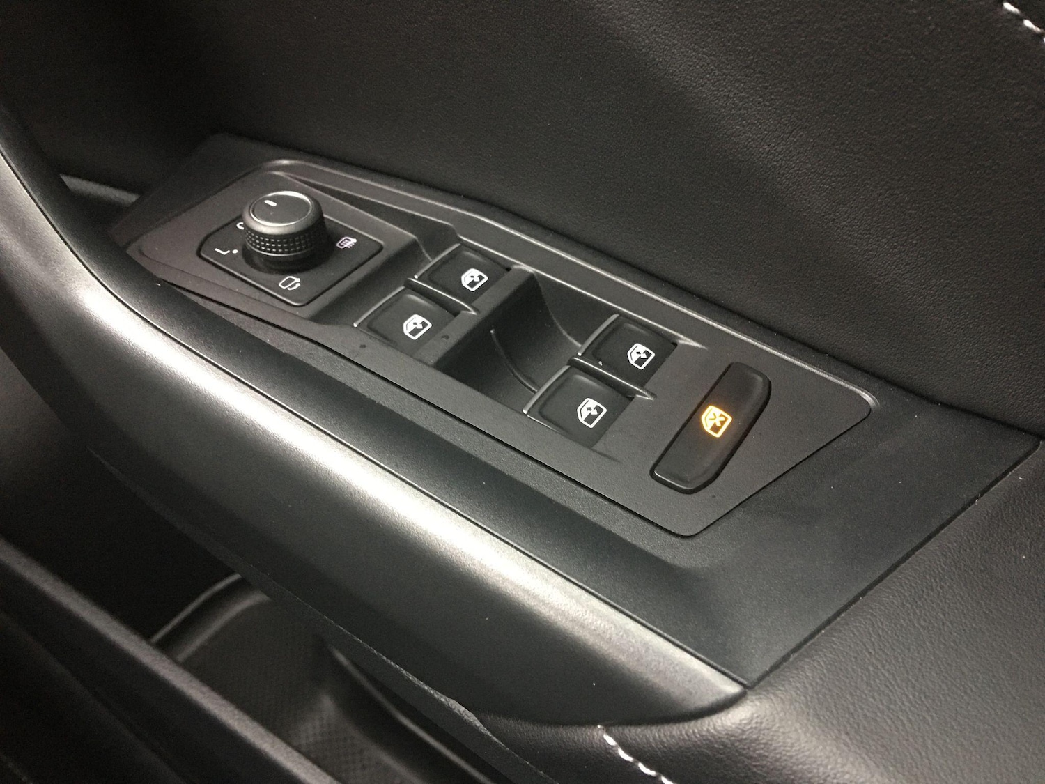 Used Volkswagen T-Roc 2023 for sale - 76573096: Photo 67