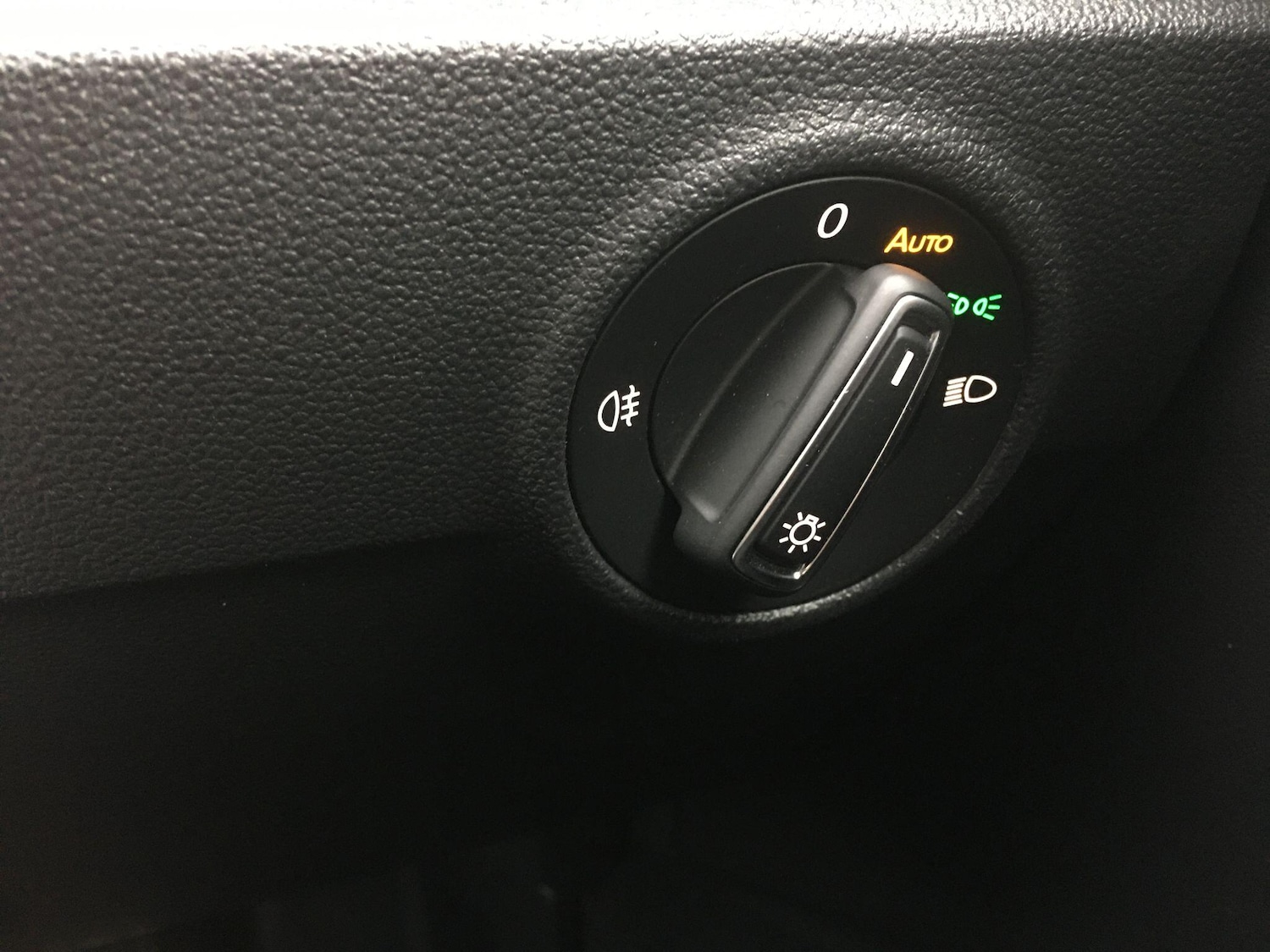 Used Volkswagen T-Roc 2023 for sale - 76573096: Photo 69