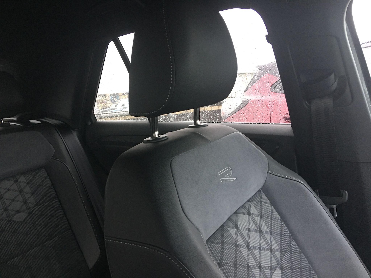 Used Volkswagen T-Roc 2023 for sale - 76573096: Photo 76