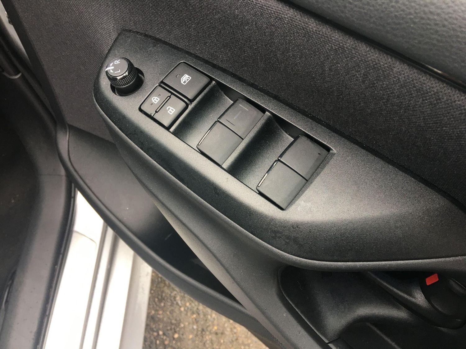 Used Toyota Yaris 2023 for sale - 77028967: Photo 30