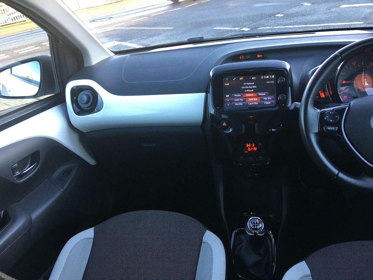 Used Toyota AYGO 2017 for sale - 77132083: Photo 16