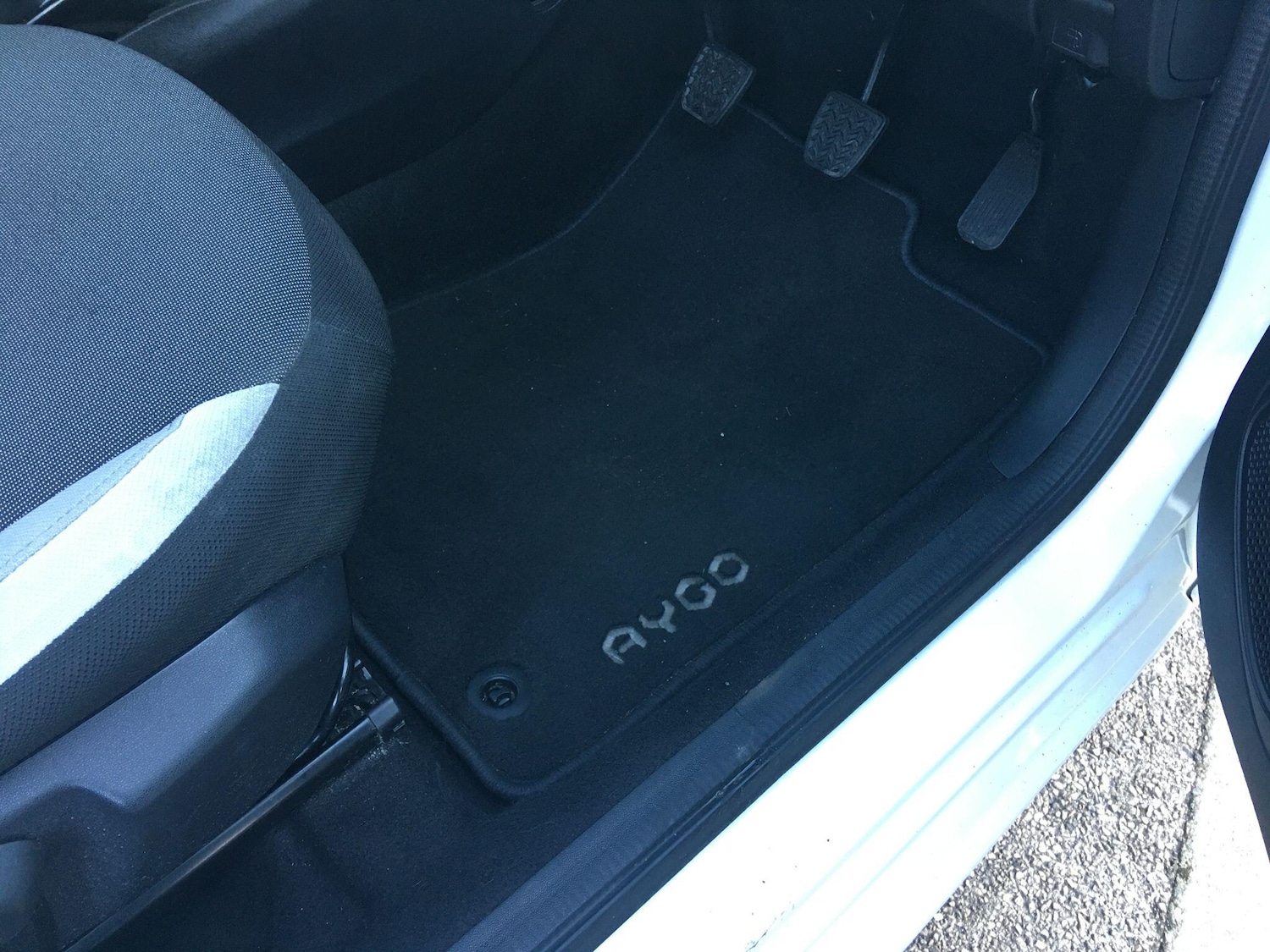 Used Toyota AYGO 2017 for sale - 77132083: Photo 38