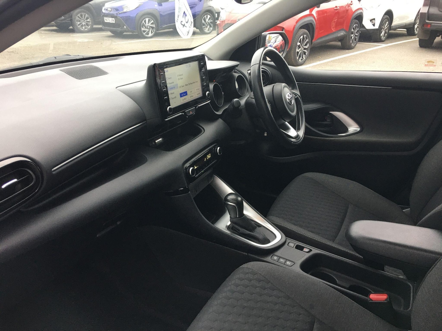 Used Toyota Yaris for sale - 76824387: Photo 15