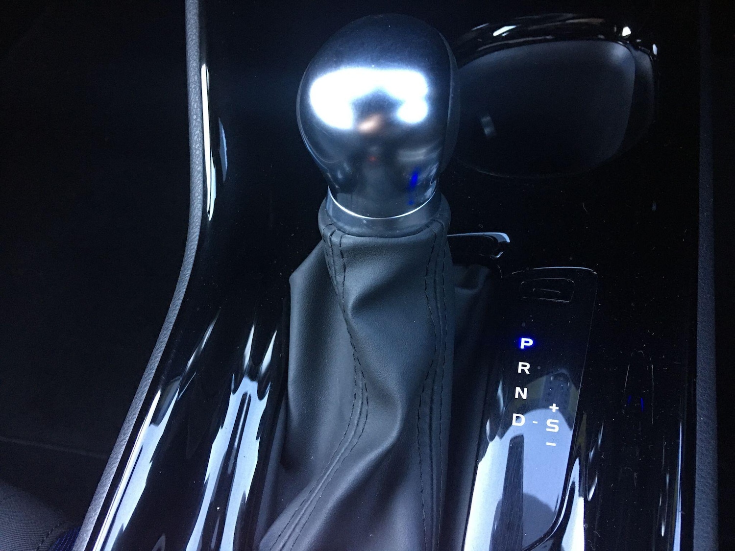 Used Toyota C-HR 2020 for sale - 76688678: Photo 53