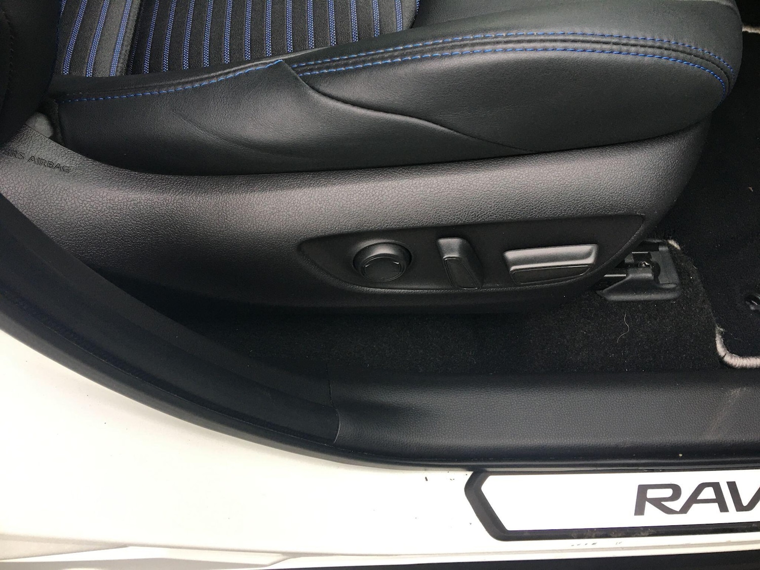 Used Toyota RAV4 2022 for sale - 77029577: Photo 44