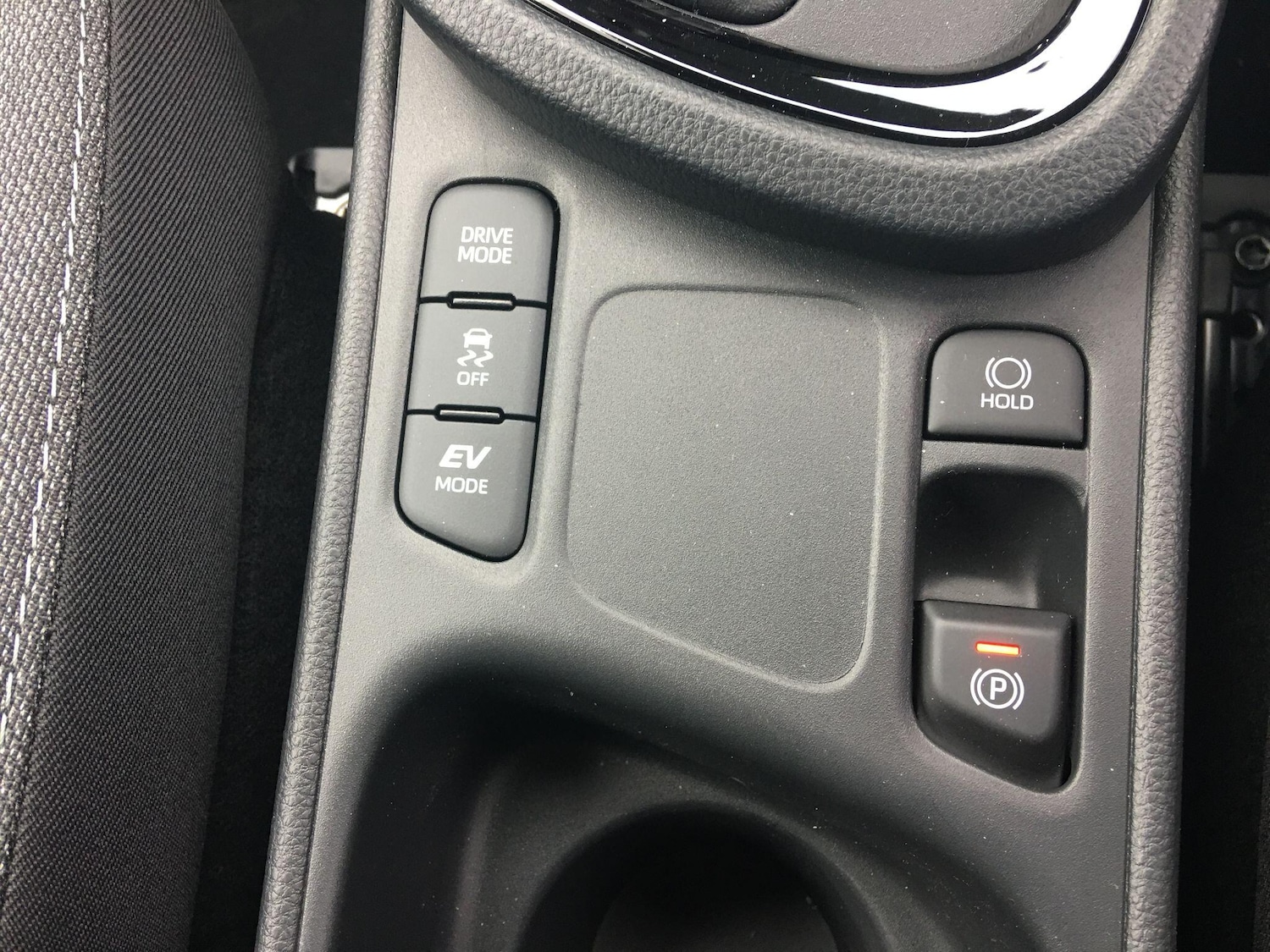 Used Toyota Yaris Cross for sale - 76728892: Photo 31