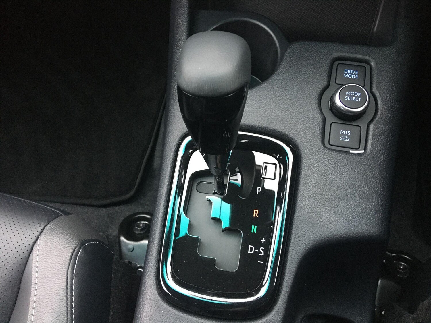 Used Toyota Hilux 2025 for sale - 77330923: Photo 36