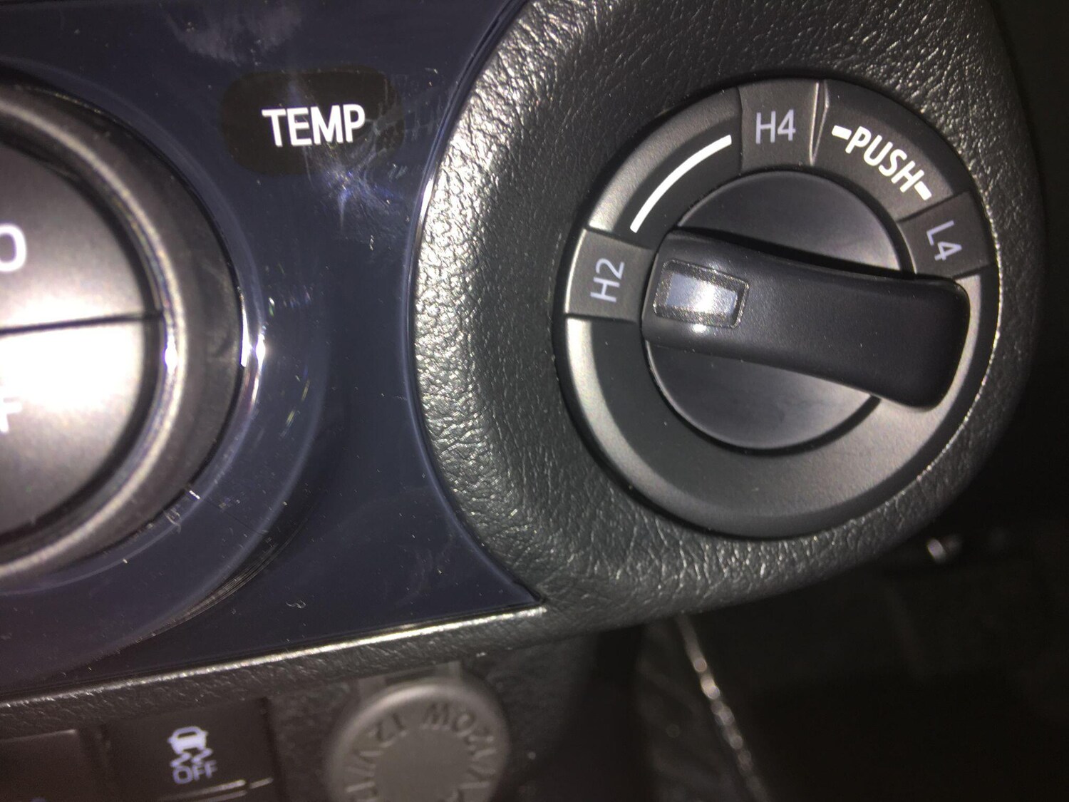 Used Toyota Hilux 2025 for sale - 77330923: Photo 37