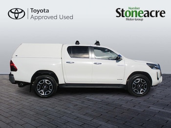 Used Toyota Hilux 2023 for sale - 76151872: Photo
