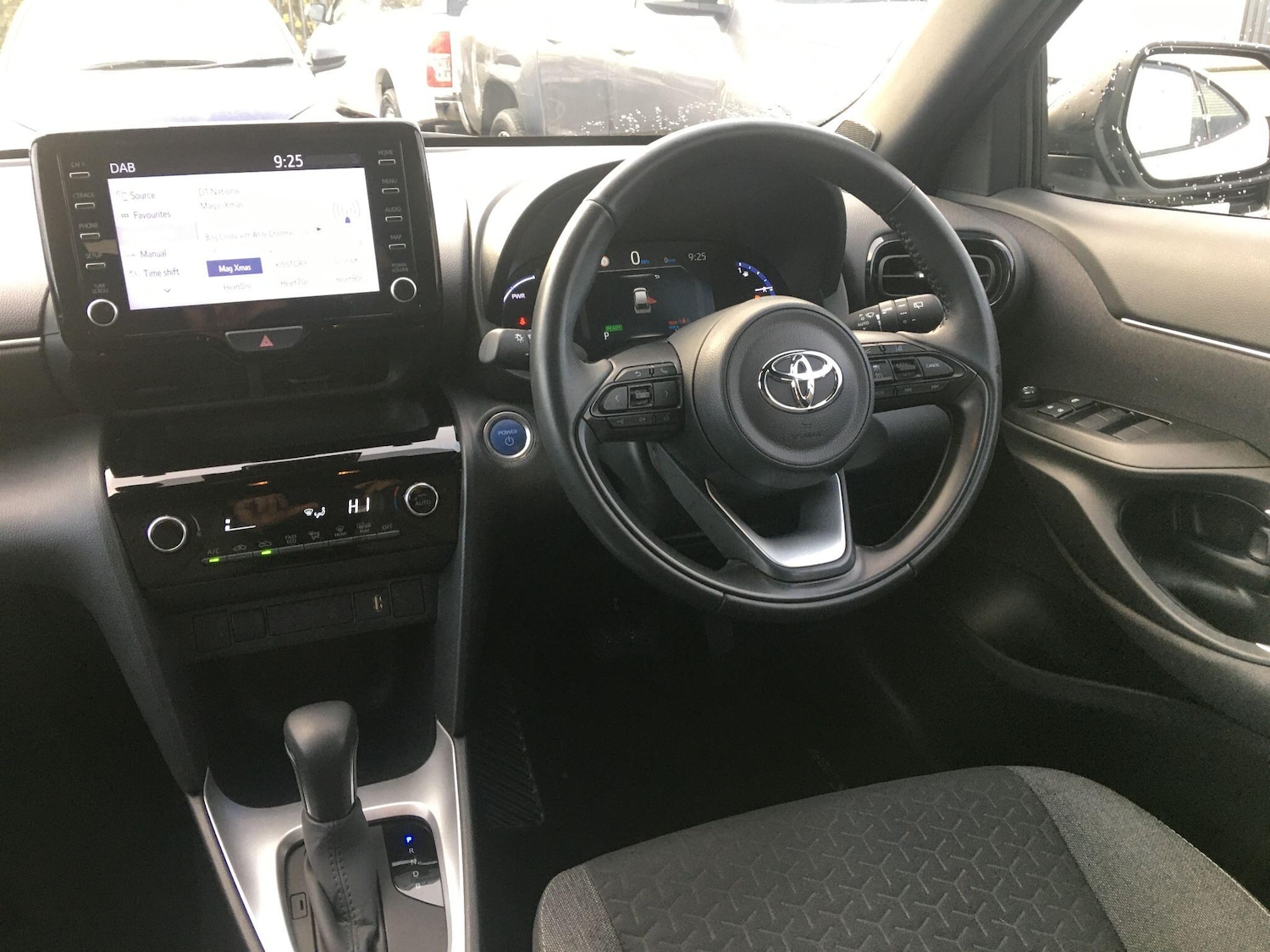 Used Toyota Yaris Cross 2023 for sale - 76701668: Photo 15