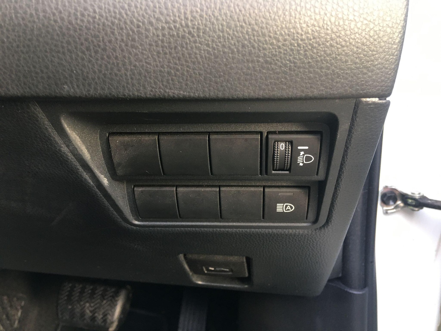 Used Toyota Yaris Cross 2023 for sale - 76701668: Photo 50