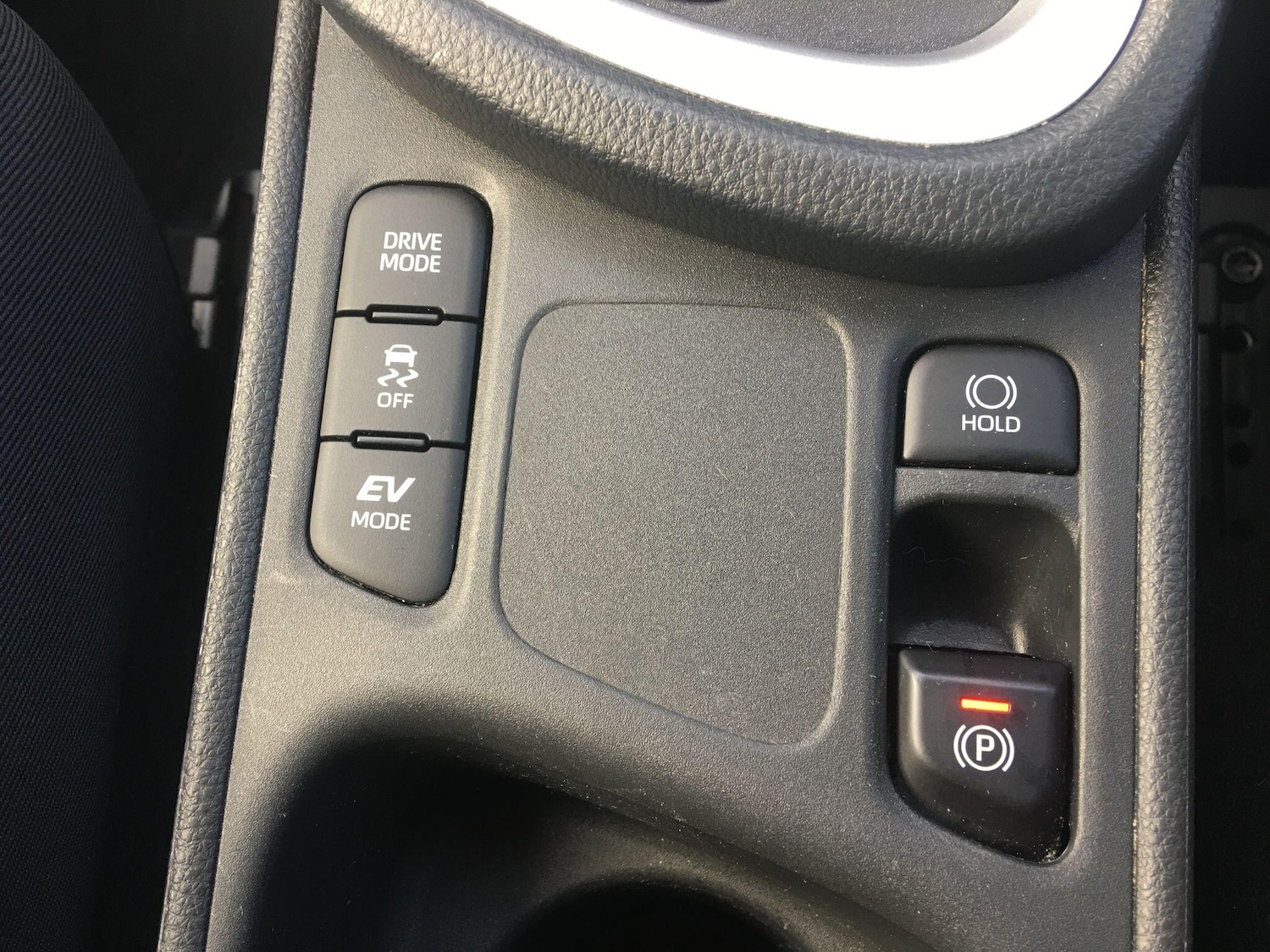 Used Toyota Yaris Cross 2023 for sale - 76701668: Photo 54