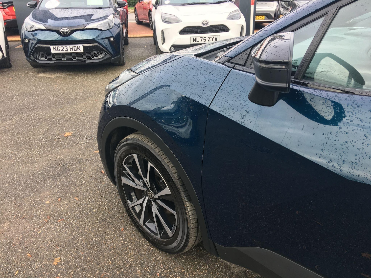 Used Toyota C-HR 2024 for sale - 77131822: Photo 24