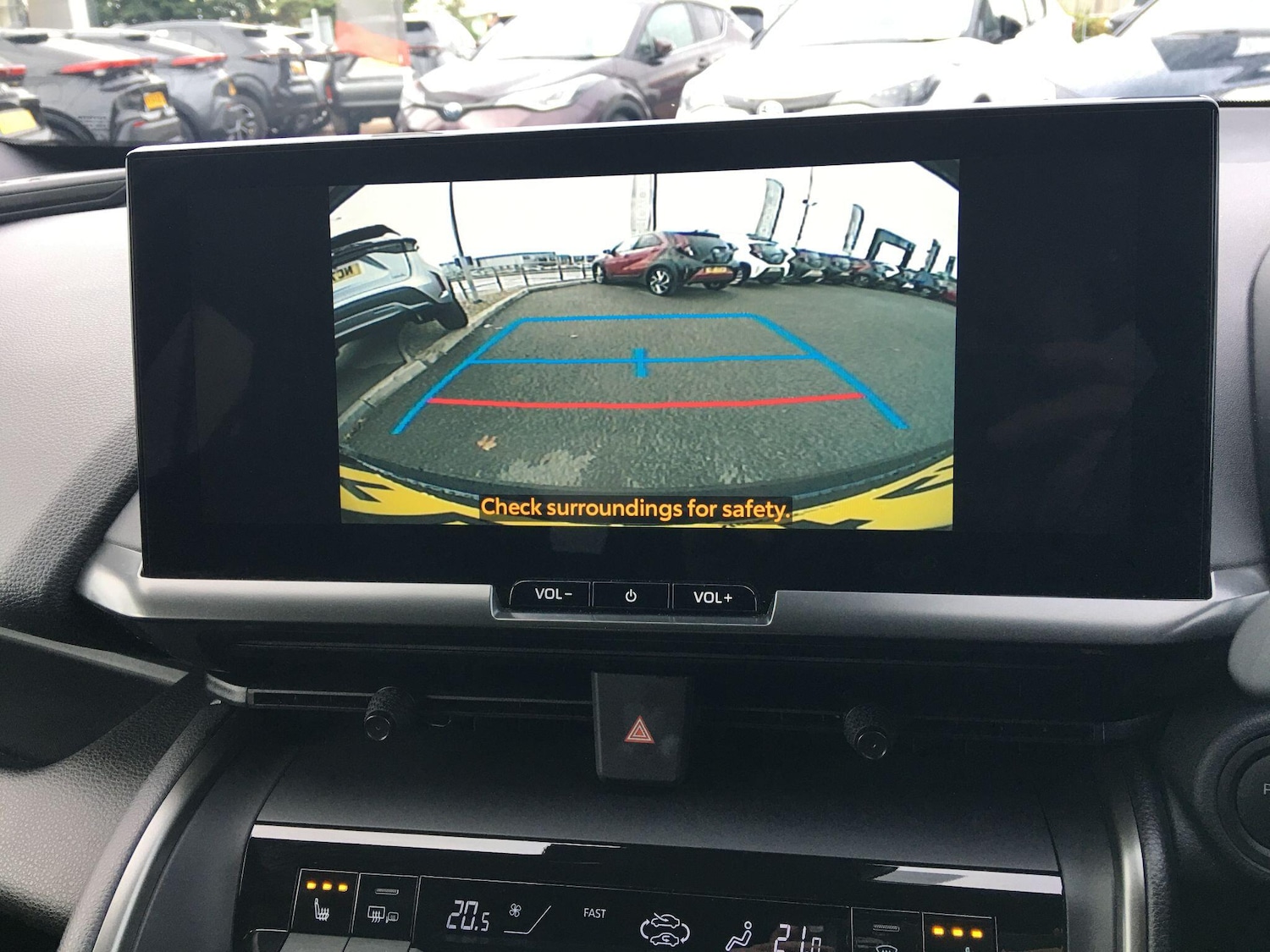 Used Toyota C-HR 2024 for sale - 77131822: Photo 27