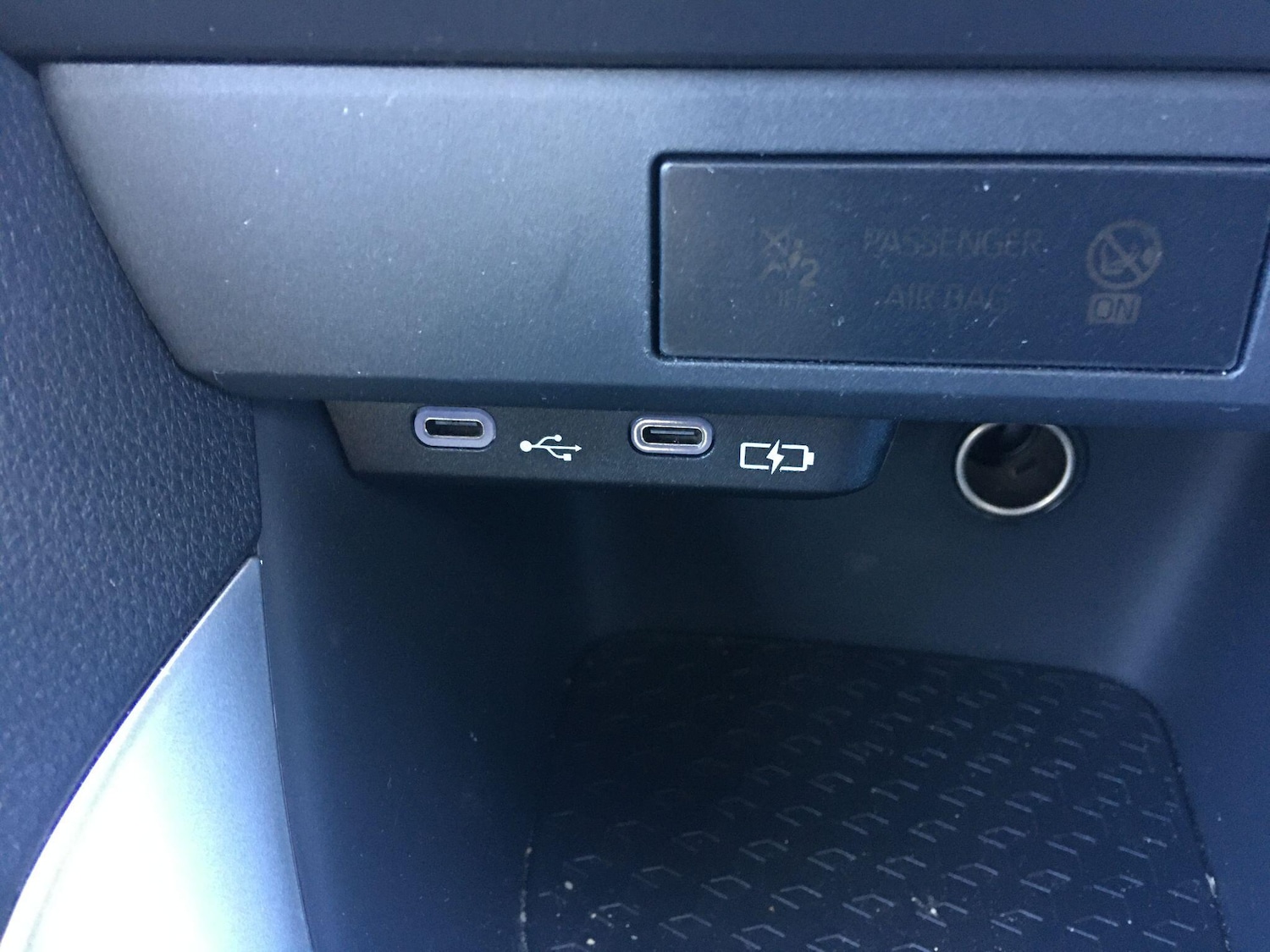 Used Toyota Yaris 2024 for sale - 78019949: Photo 37