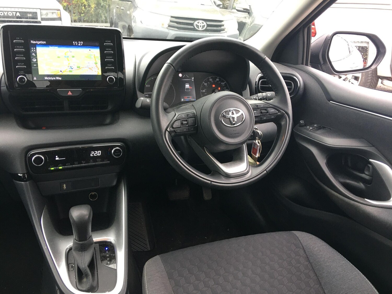 Used Toyota Yaris 2022 for sale - 76839652: Photo 15