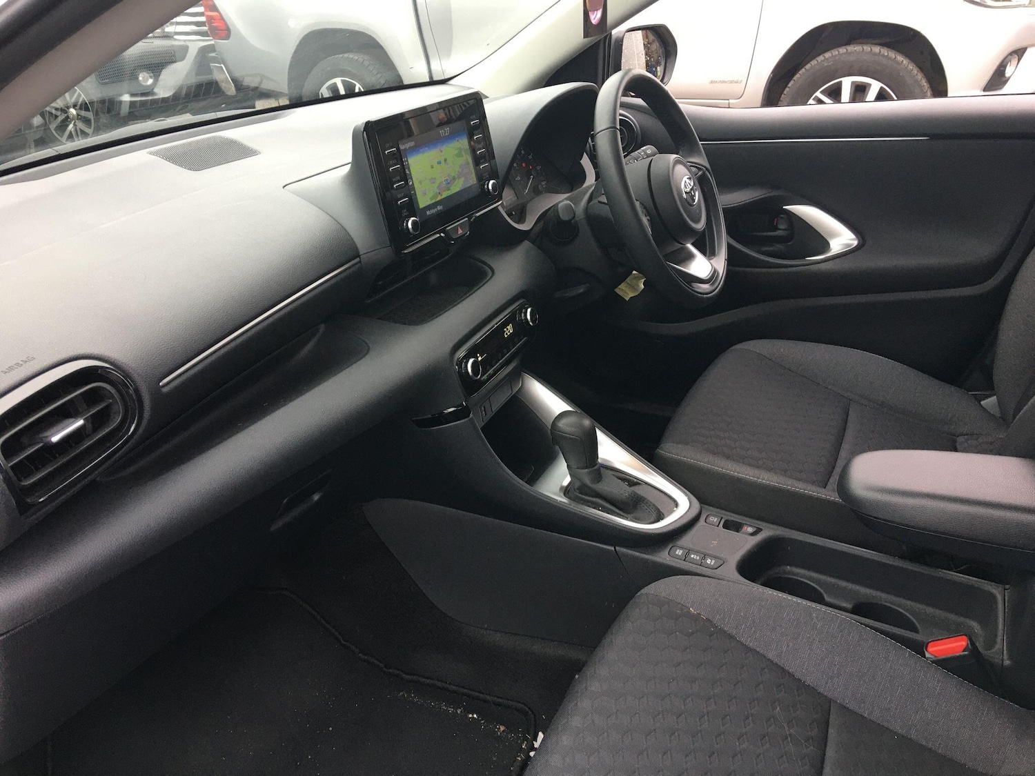 Used Toyota Yaris 2022 for sale - 76839652: Photo 17