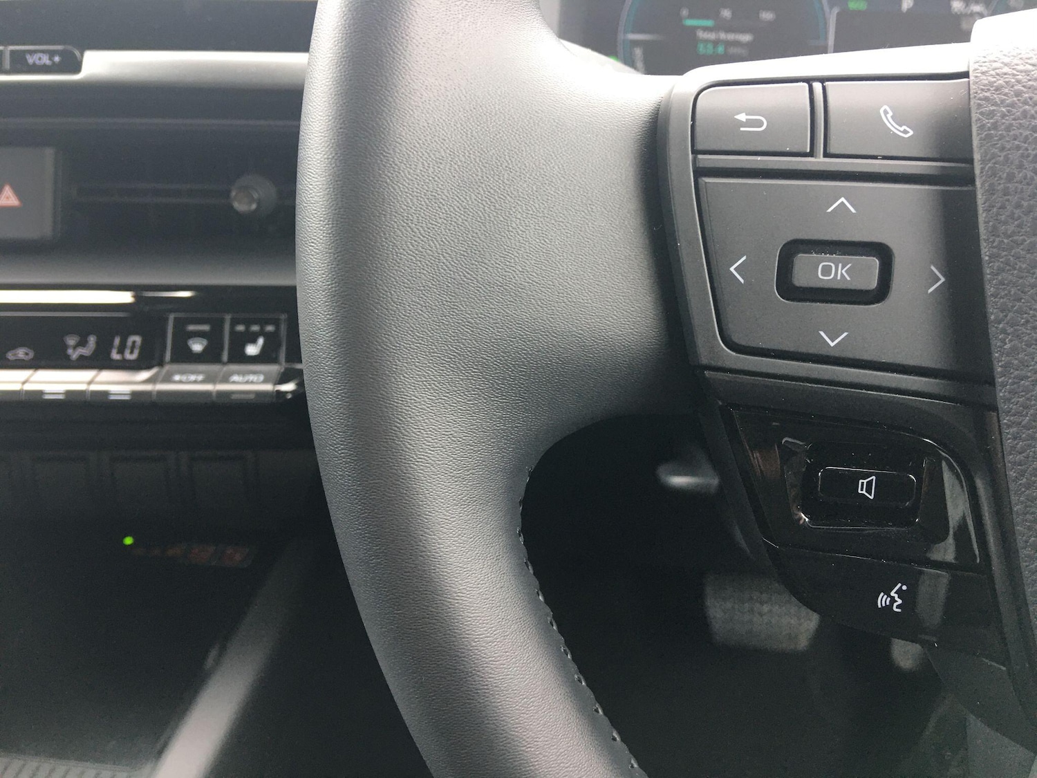 Used Toyota C-HR 2025 for sale - 78157223: Photo 39