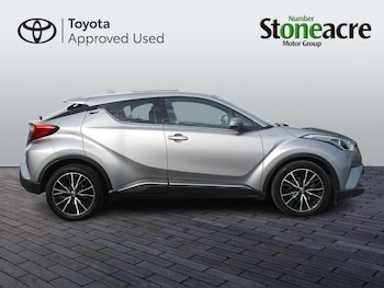 Used Toyota C-HR 2018 for sale - 79552739: Photo