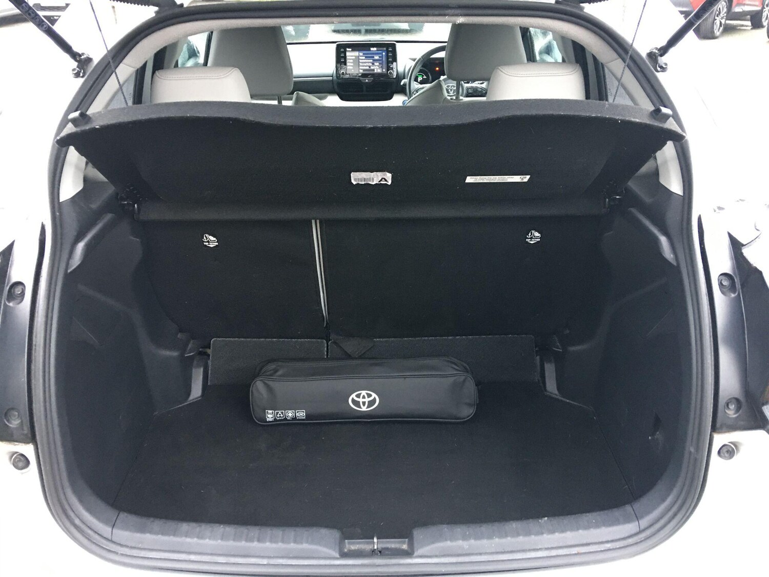 Used Toyota Yaris 2020 for sale - 77524483: Photo 12