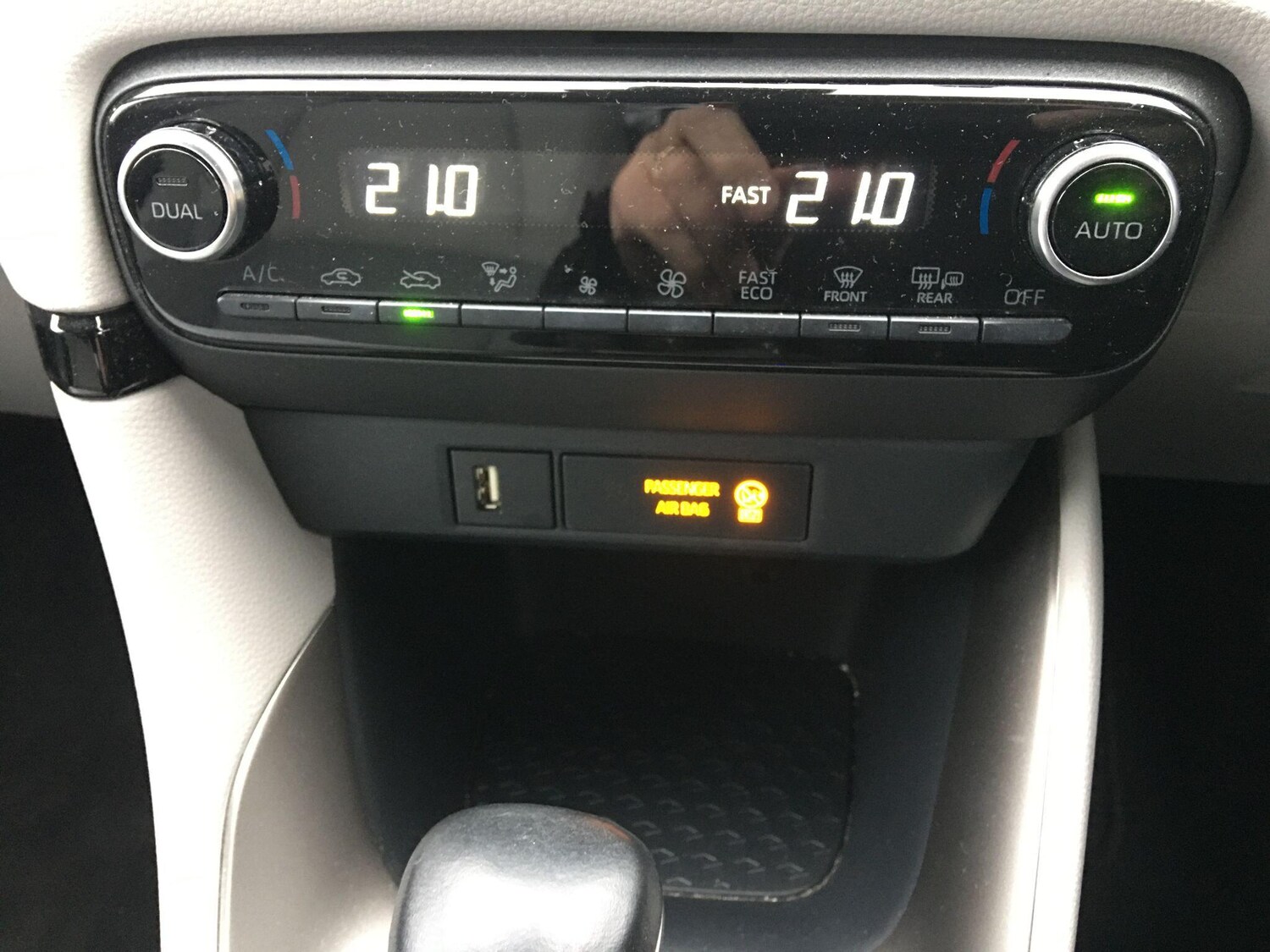 Used Toyota Yaris 2020 for sale - 77524483: Photo 36