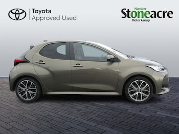 Used Toyota Yaris 2024 for sale - 79075324: Photo