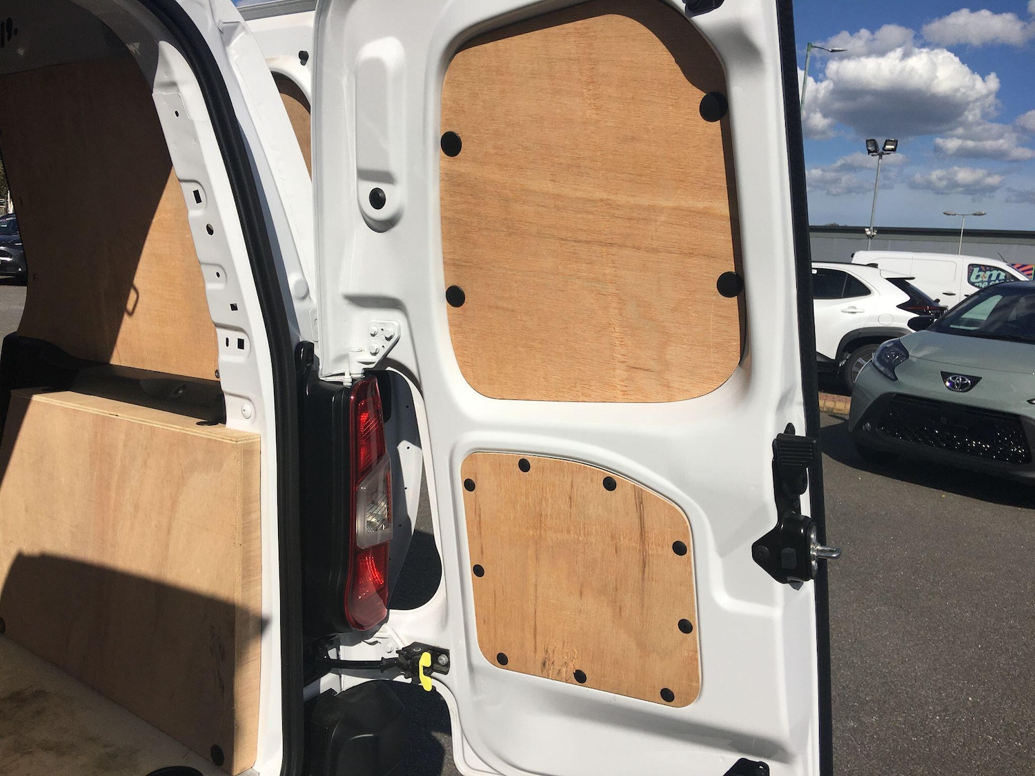 Used Toyota ProAce 2024 for sale - 76389236: Photo 16