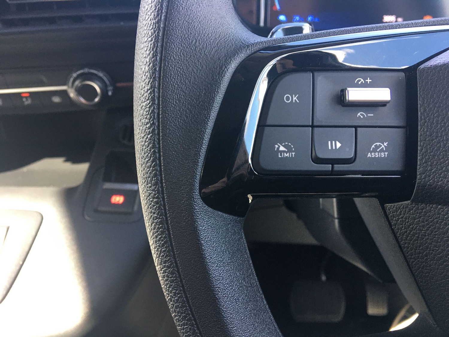 Used Toyota ProAce 2024 for sale - 76389236: Photo 28