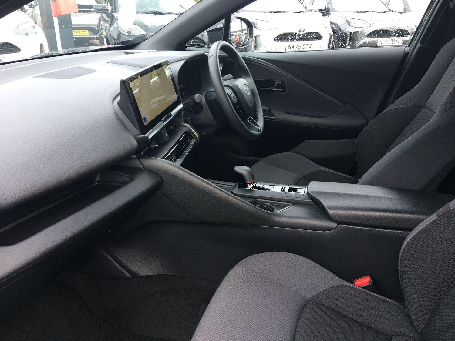 Used Toyota C-HR 2024 for sale - 76361356: Photo 15