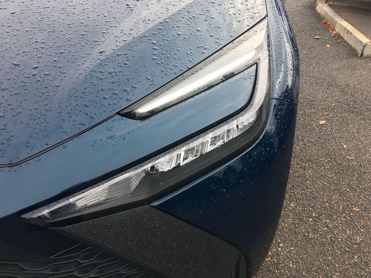 Used Toyota C-HR 2024 for sale - 76361356: Photo 34