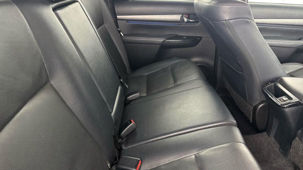 Used Toyota Hilux 2023 for sale - 77722559: Photo 15