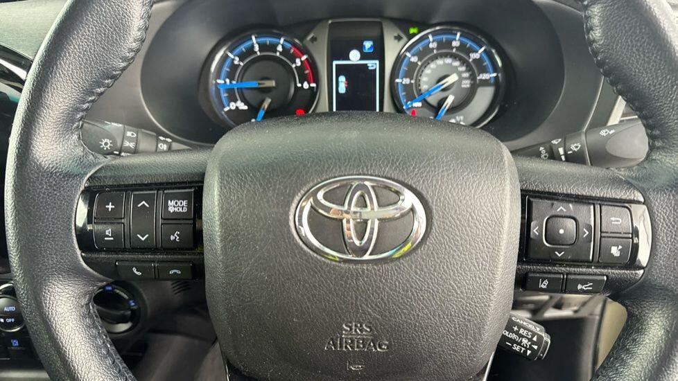 Used Toyota Hilux 2023 for sale - 77722559: Photo 21
