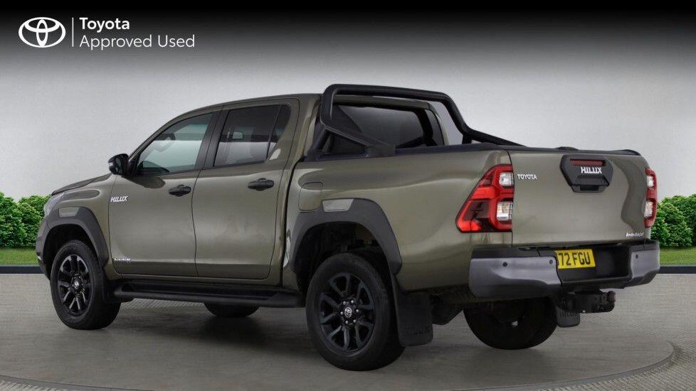 Used Toyota Hilux 2023 for sale - 77722559: Photo 7