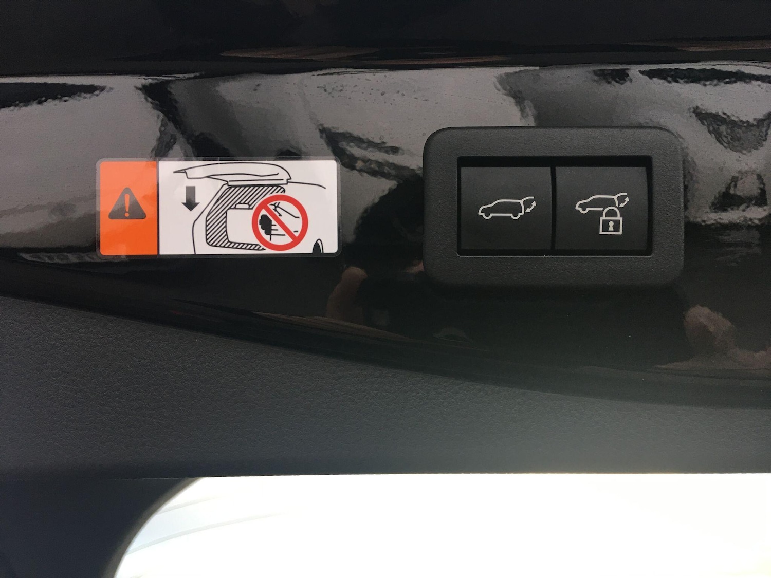 Used Toyota C-HR 2024 for sale - 76913251: Photo 31