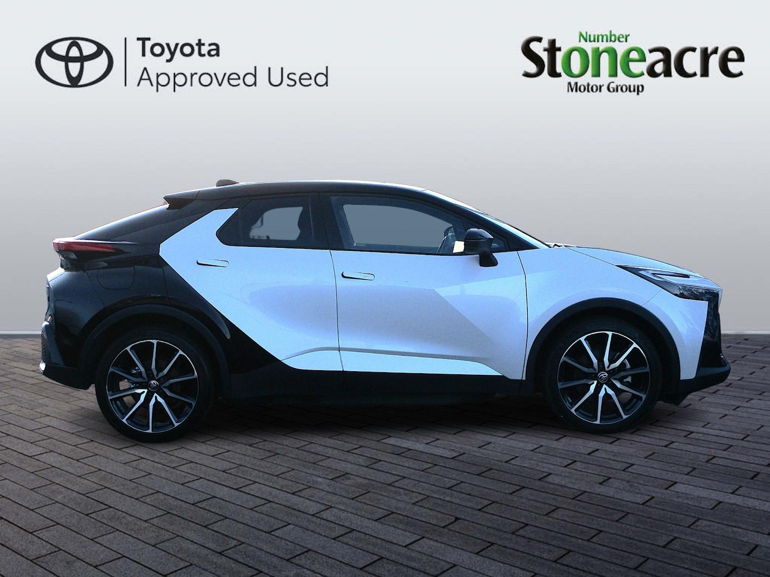 Used Toyota C-HR 2024 for sale - 76913251: Photo 5