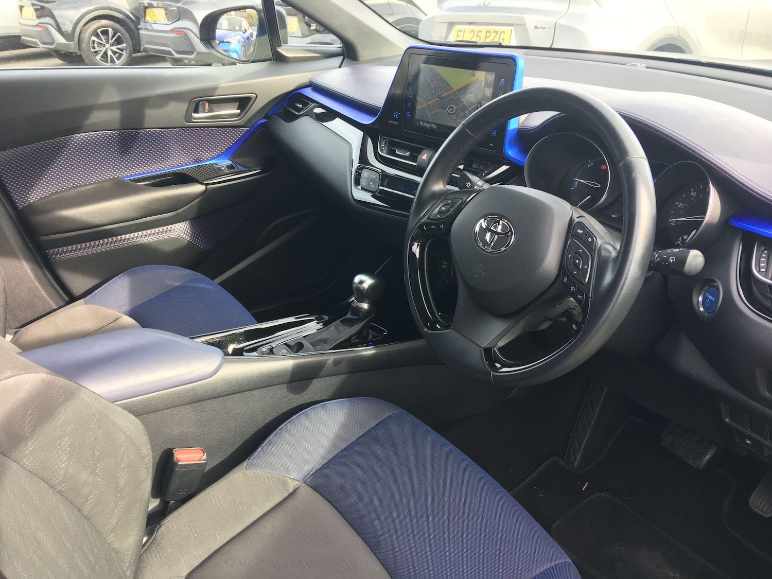 Used Toyota C-HR 2018 for sale - 77658383: Photo 13